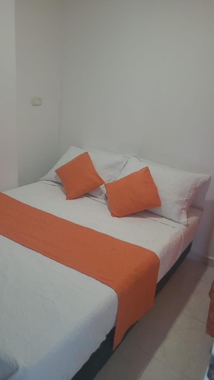 Torres Del Parque No2 Hotel Soledad Exterior photo